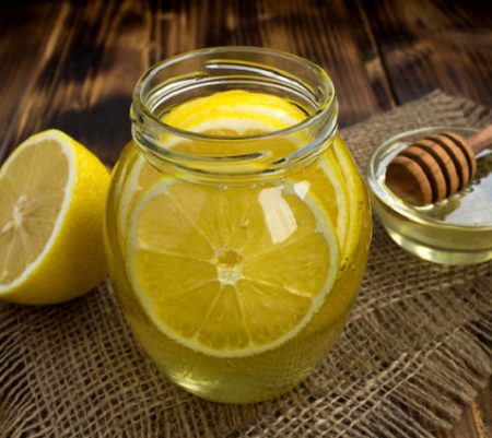 How to Make Honey Lemonade in Glass Jar